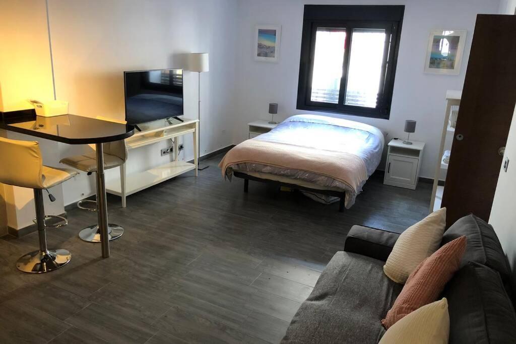 Studio Apartment In Ardales, Cerca El Caminito Del Rey Y Embalses Exterior photo
